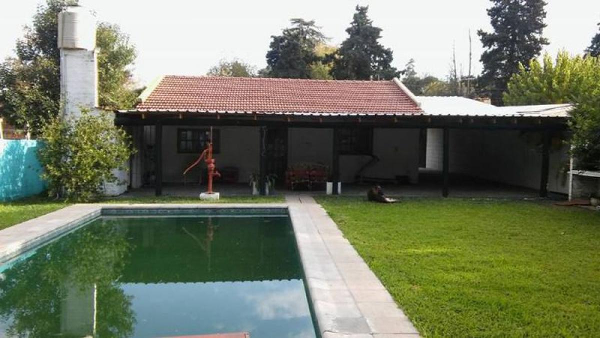 3 bedrooms House in Moreno, Argentina No. 58380