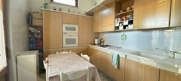 6-salle Villa à Bitonto, Italy No. 22510 10