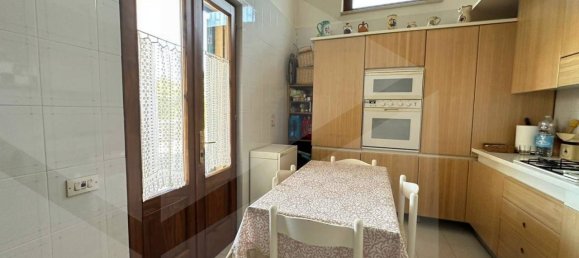 6-salle Villa à Bitonto, Italy No. 22510 12