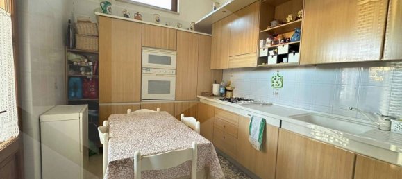 6-salle Villa à Bitonto, Italy No. 22510 11