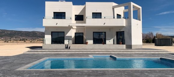 5 bedrooms Villa in Pinoso, Spain No. 12900 6