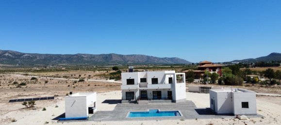 5 bedrooms Villa in Pinoso, Spain No. 12900 23