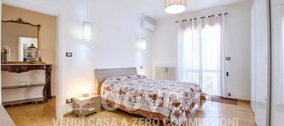 Apartamento de 5 divisões em Lecce, Italy N.º 304389 16