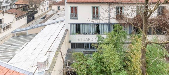 Studio in Paris, France No. 131971 5