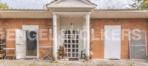 6 rooms Villa in Mentana, Italy No. 63815 4