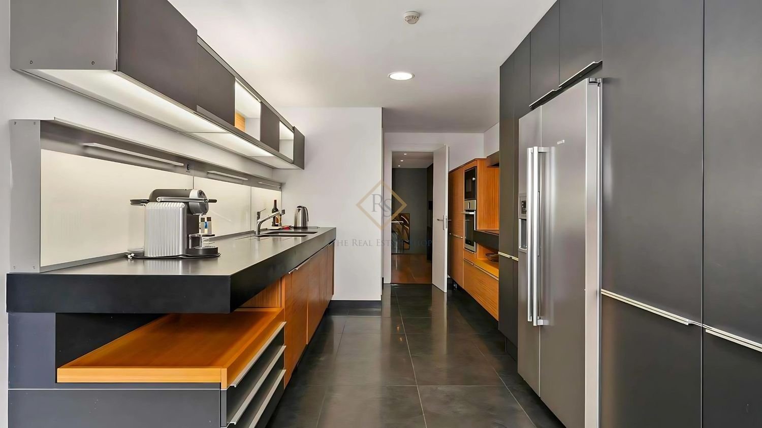 Apartamento de 3 dormitorios en Cascais, Portugal No. 134445