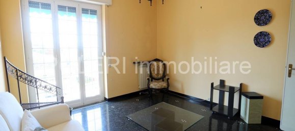 2 Schlafzimmer Wohnung in Genoa, Italy, Nr. 329884 7