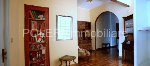 2 Schlafzimmer Wohnung in Genoa, Italy, Nr. 329884 28