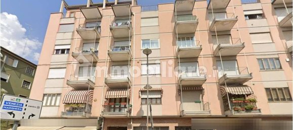 2 bedrooms Apartment in Venice, Italy No. 274169 4