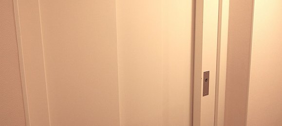 Estudio en Le Bourget, France No. 182299 10