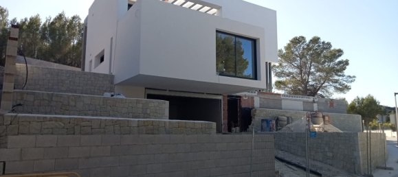 4 bedrooms Villa in Moraira, Spain No. 12935 10