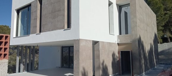 4 bedrooms Villa in Moraira, Spain No. 12935 8