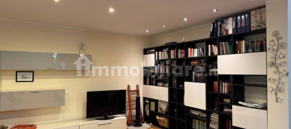 2 bedrooms Apartment in Catania, Italy No. 46278 5