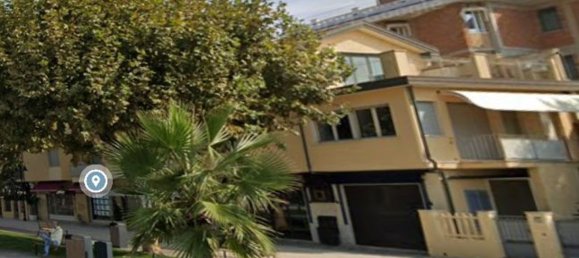 Gewerbliche Immobilie in Pietrasanta, Italy 31m², Nr. 79487 4
