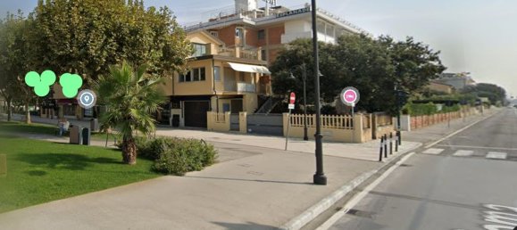 Gewerbliche Immobilie in Pietrasanta, Italy 31m², Nr. 79487 5