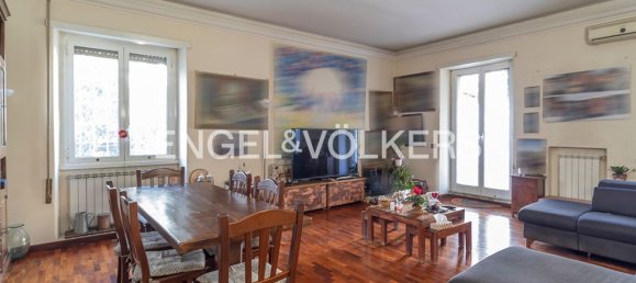 5 rooms Apartment in Rome, Italy No. 62517 4