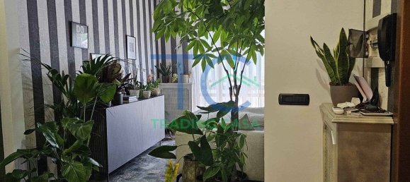 3 Schlafzimmer Wohnung in Piacenza, Italy, Nr. 285854 3