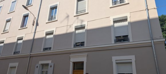 Apartamento de 2 dormitorios en Lyon, France No. 290022 3