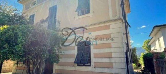 4 bedrooms Villa in Capannori, Italy No. 184614 4