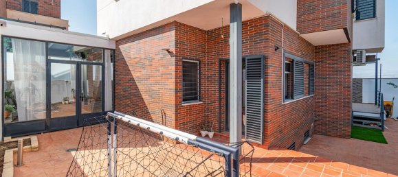 4 bedrooms House in Alhendin, Spain No. 150614 2