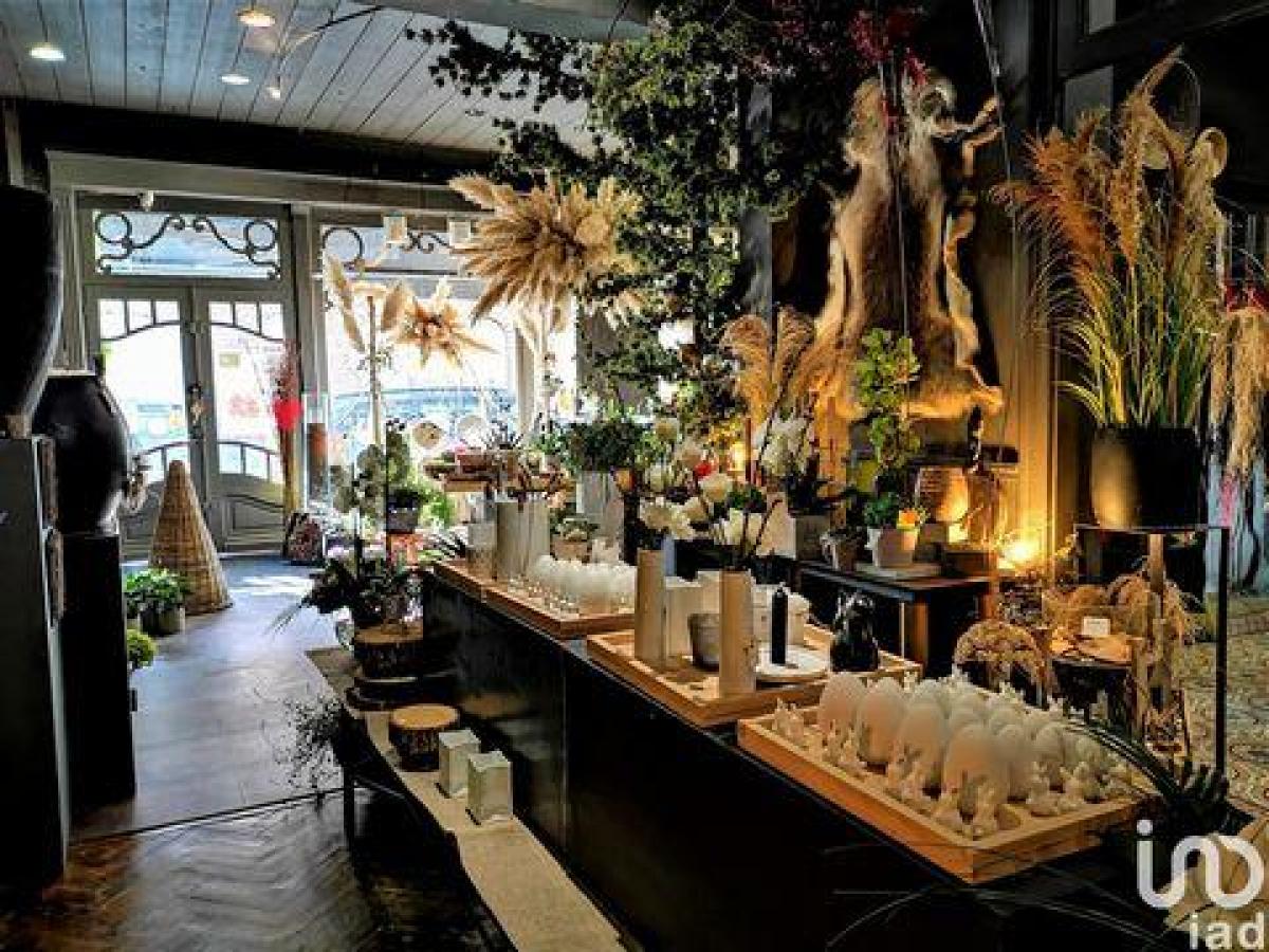  مكتب في Lille, France 130متر مربع رقم 20185