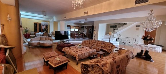 7 غرف نوم فيلا في Thermi, Greece رقم 52720 20