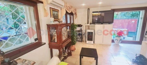 4 rooms Apartment in Naples, Italy No. 98070 5
