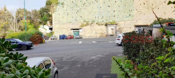 4 rooms Apartment in Naples, Italy No. 98070 50