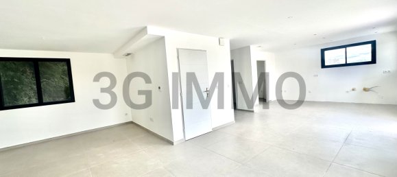 5 bedrooms House in Gard, France No. 195712 2