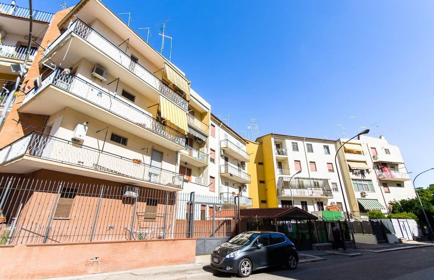 4 rooms Apartment in Foggia, Italy No. 74784