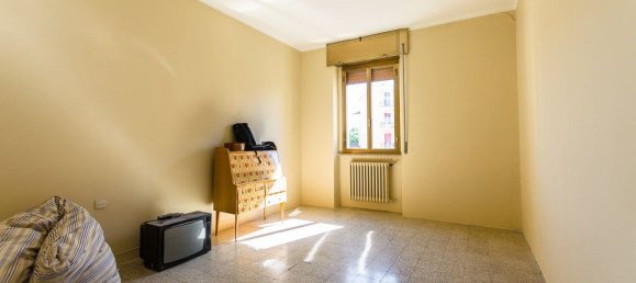 4 rooms Apartment in Foggia, Italy No. 74784 4