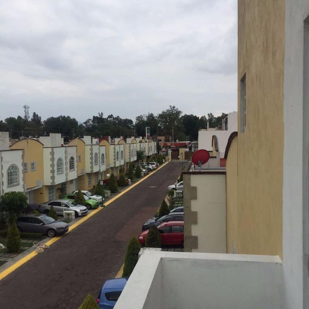 2 bedrooms House in Cuautitlan Izcalli, Mexico No. 227178