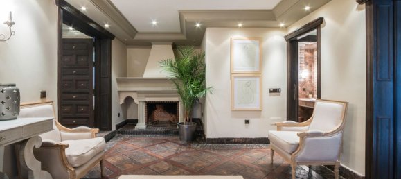 4 bedrooms Villa in Marbella, Spain No. 52938 18