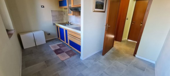 3 Schlafzimmer Wohnung in Bregnano, Italy, Nr. 361891 14