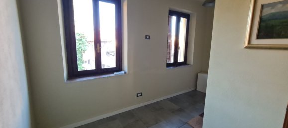 3 Schlafzimmer Wohnung in Bregnano, Italy, Nr. 361891 16