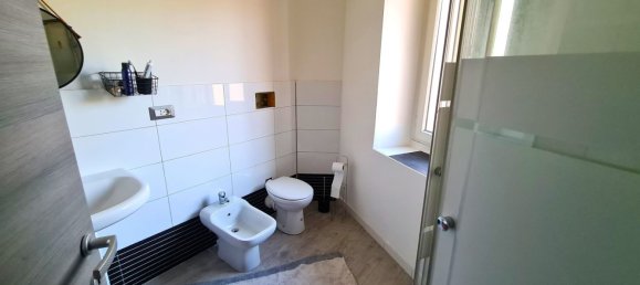 3 Schlafzimmer Wohnung in Bregnano, Italy, Nr. 361891 8