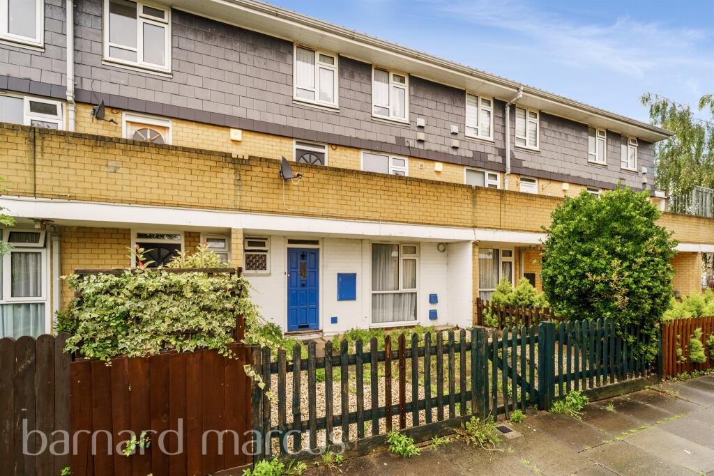 3 bedrooms Maisonette in Feltham, United Kingdom No. 9824
