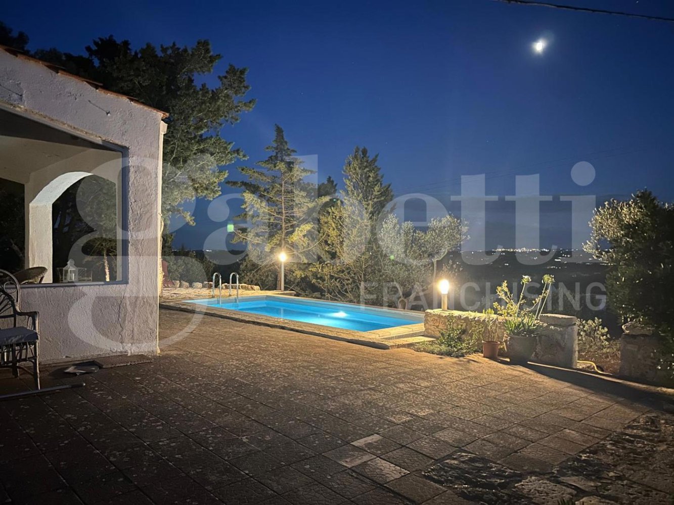 2 Schlafzimmer Villa in Ostuni, Italy, Nr. 312317