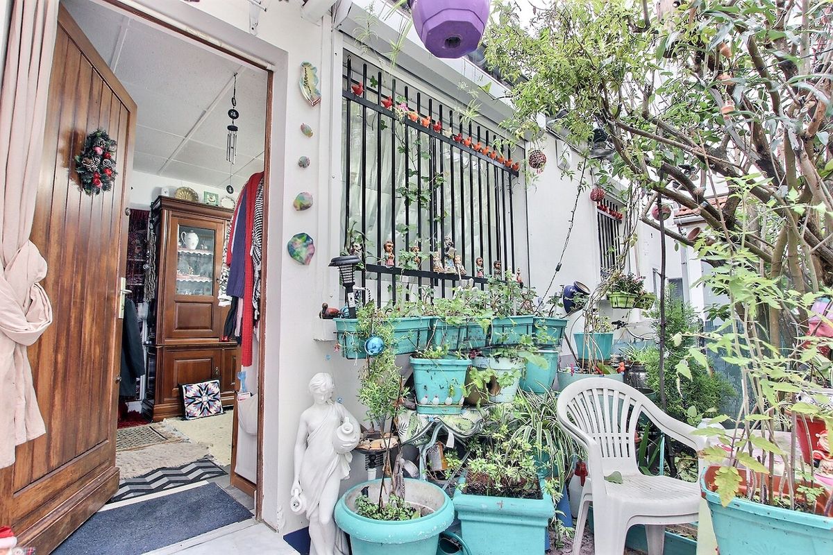 Квартира с 1 спальней в Пантен, Франция № 162410