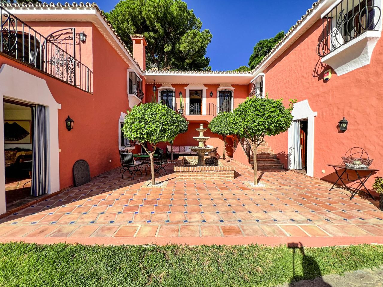 Дом с 5 спальнями в Марбелья, Испания № 263084