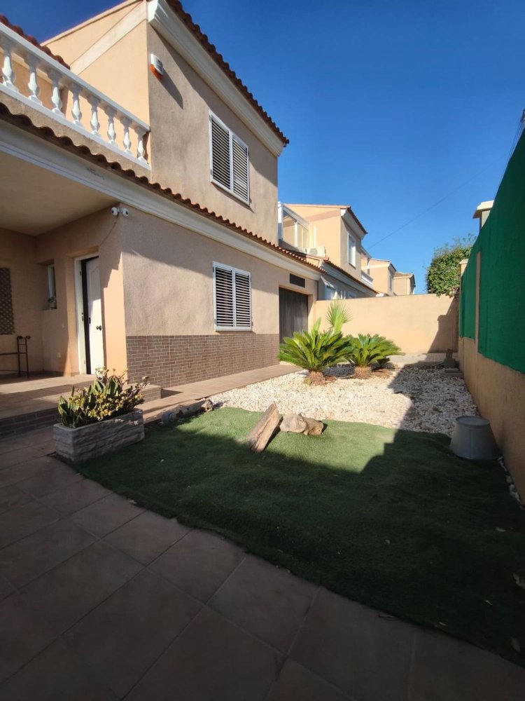 4 chambres Maison à Valencia, Spain No. 215950