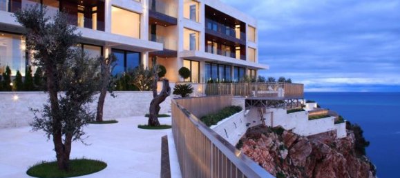 2 bedrooms Apartment in Budva, Montenegro No. 143 3