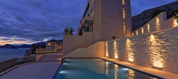 2 bedrooms Apartment in Budva, Montenegro No. 143 2