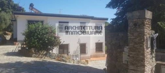 Apartamento de 5 habitaciónes en Varazze, Italy No. 104754 3
