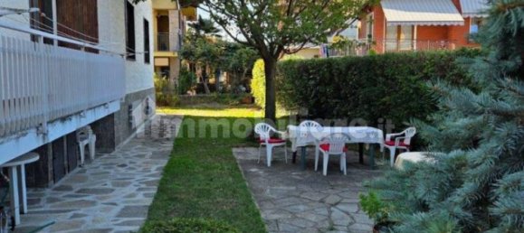 5 bedrooms Villa in Pianezza, Italy No. 298211 6