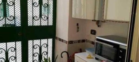1 Schlafzimmer Wohnung in Naples, Italy, Nr. 253427 4