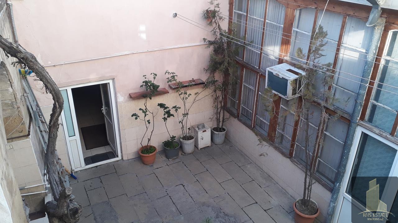 Casa em Nasimi, Azerbaijan 250 m² N.º 2280