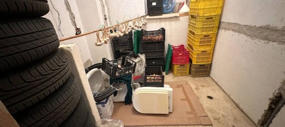 8 rooms House in Rocca Santa Maria, Italy No. 88443 49