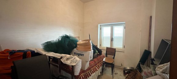 8 rooms House in Rocca Santa Maria, Italy No. 88443 50