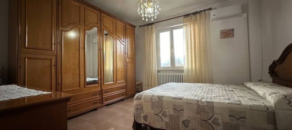 8 rooms House in Rocca Santa Maria, Italy No. 88443 12